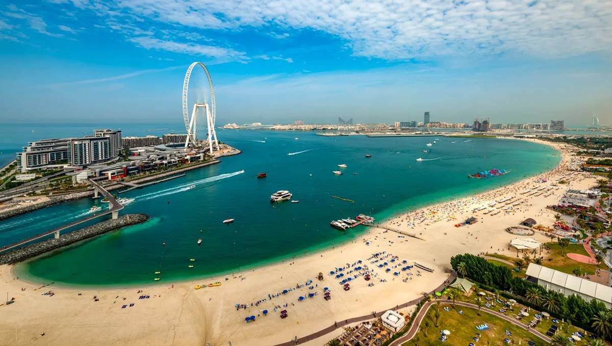 JBR beach Dubai in December — 23–25°C sea, perfect beach weather