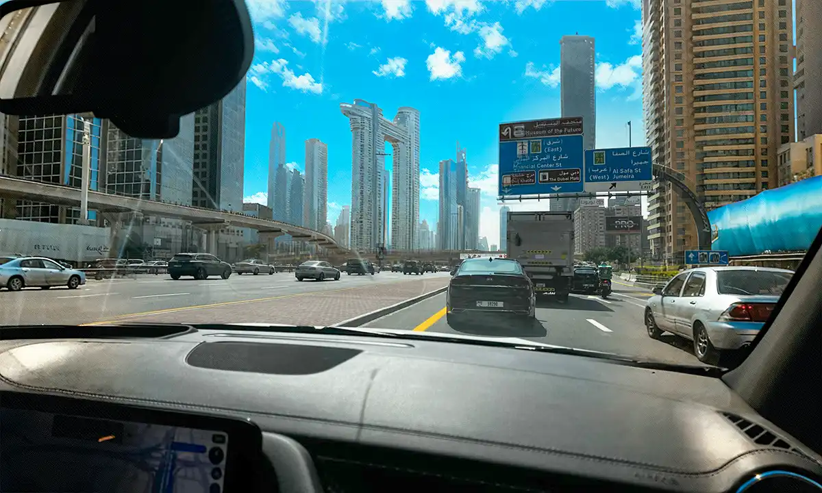 Car lift Dubai to Abu Dhabi travelling on Sheikh Zayed Road highway